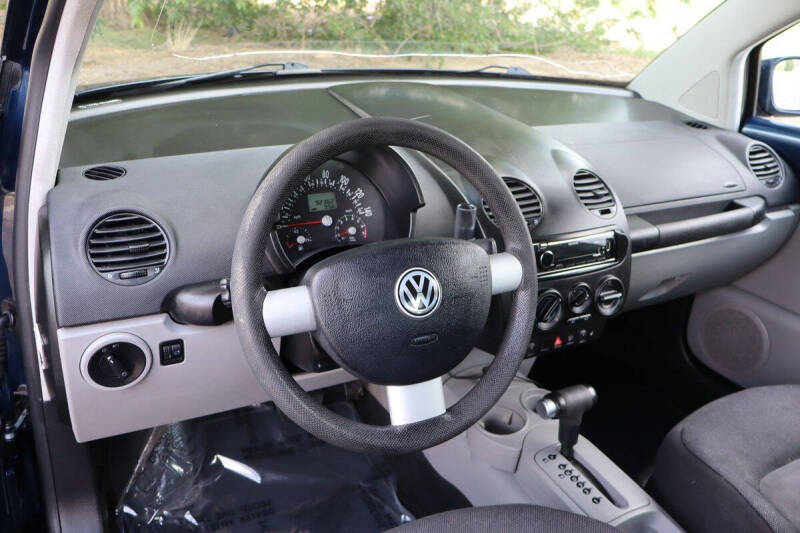 2003 Volkswagen New Beetle GL