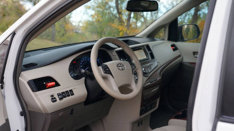 2014 Toyota Sienna