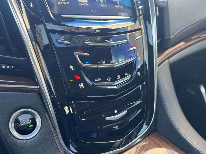 2016 Cadillac Escalade Luxury Collection