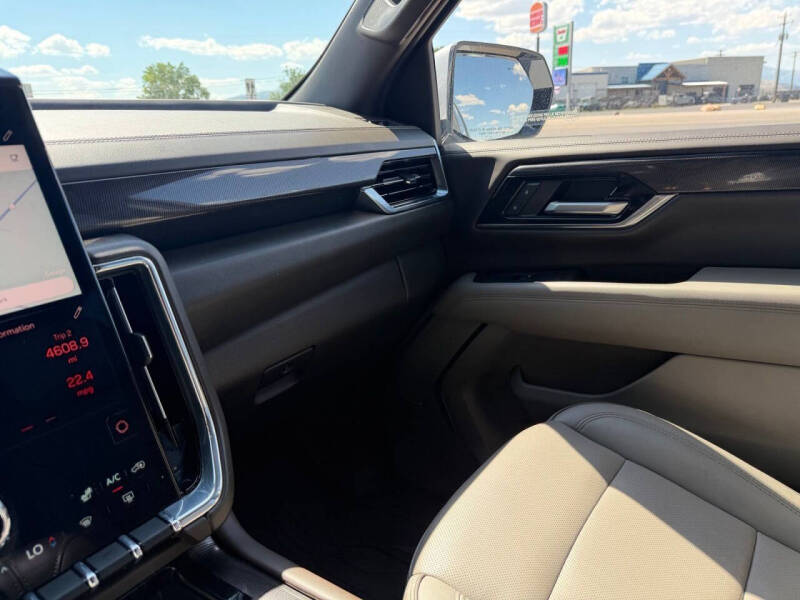 2025 GMC Yukon XL Elevation