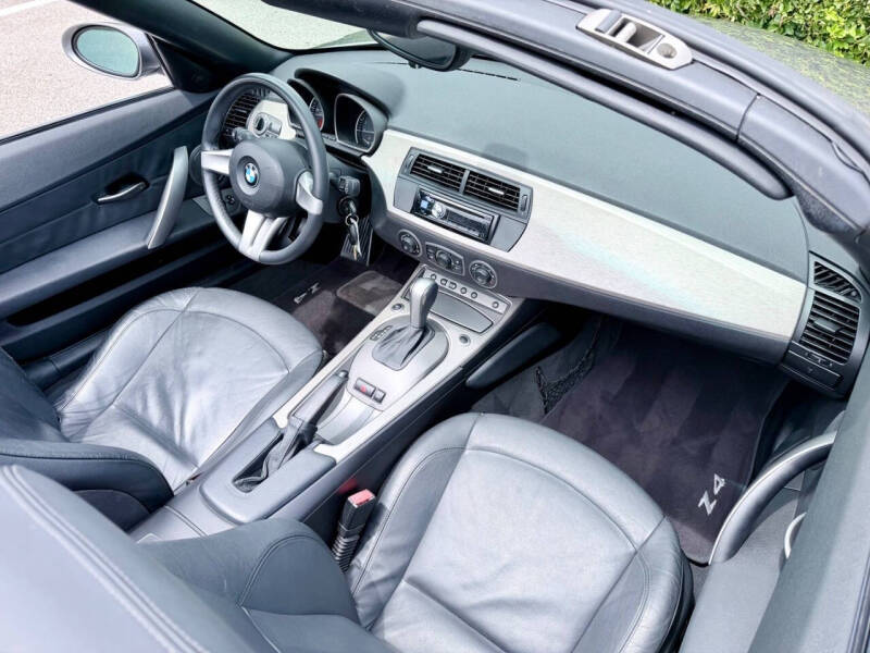 2003 BMW Z4 3.0i