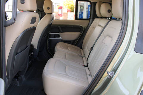 2021 Land Rover Defender 110 SE