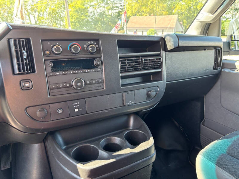 2024 GMC Savana 2500