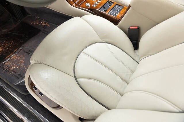 2001 Rolls-Royce Park Ward