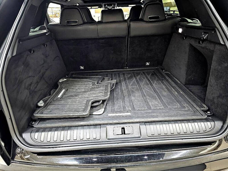 2017 Land Rover Range Rover Sport SVR