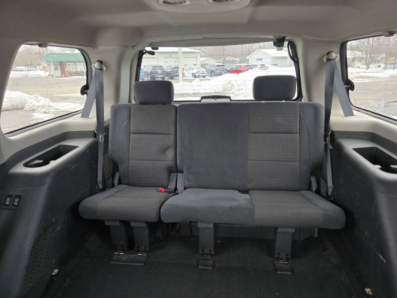 2011 Nissan Armada SV