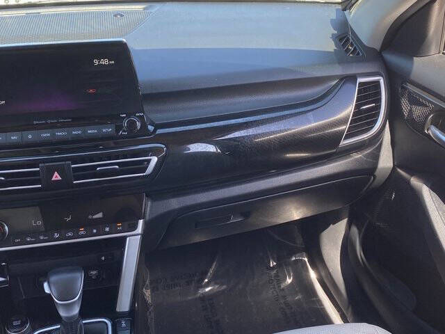 2022 Kia Seltos EX