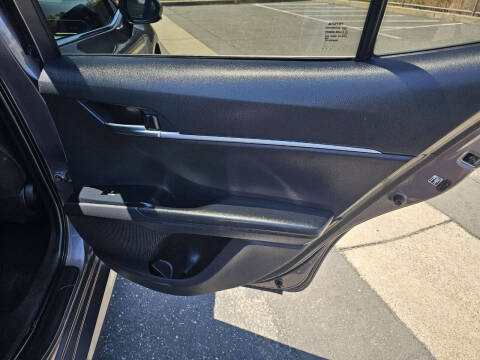 2019 Toyota Camry SE