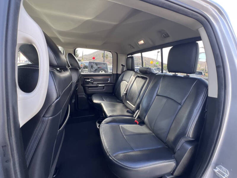 2019 RAM 1500 Classic Laramie