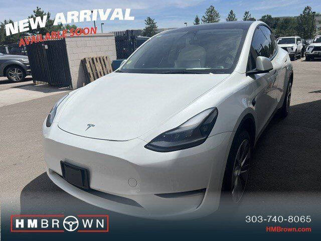 White 2023 Tesla Model Y Long Range AWD Long Range 4dr Crossover 2