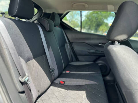 2019 Nissan Kicks SV