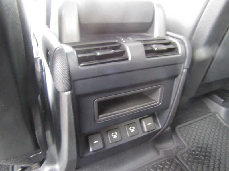 2022 Land Rover Defender 110 X-Dynamic SE