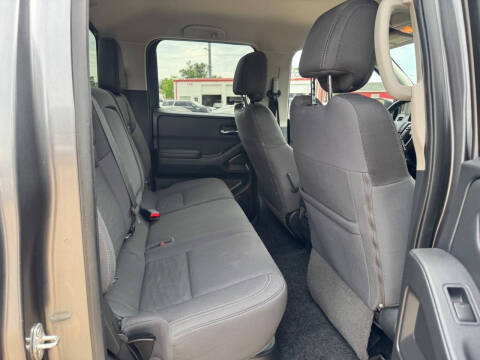 2023 Nissan Frontier SV