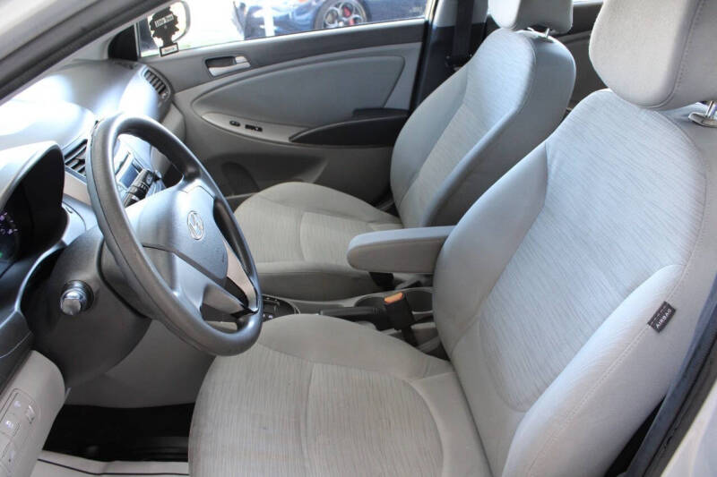 2015 Hyundai Accent GLS