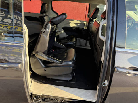 2021 Chrysler Pacifica Hybrid Touring L