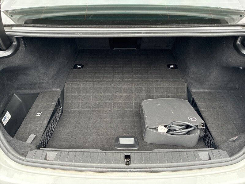 2017 BMW 7 Series 740e xDrive iPerformance