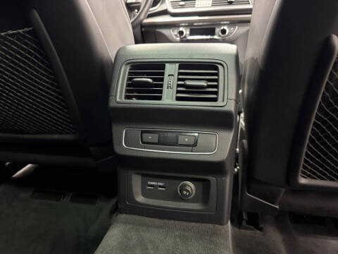 2020 Audi SQ5 3.0T quattro Prestige