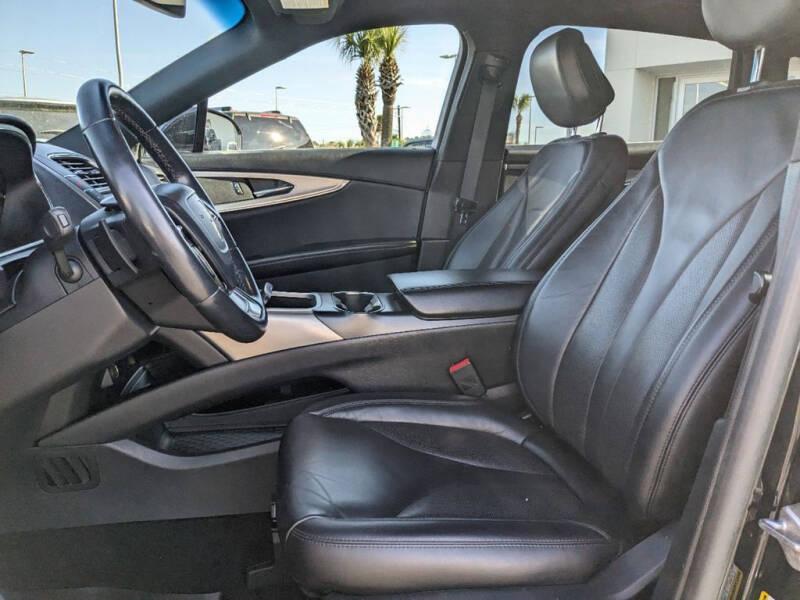 2020 Lincoln Nautilus Standard