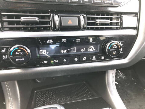 2023 Nissan Pathfinder Platinum