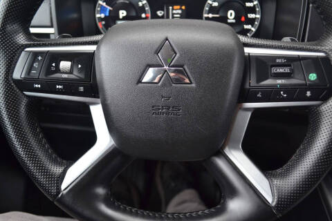 2024 Mitsubishi Outlander SE