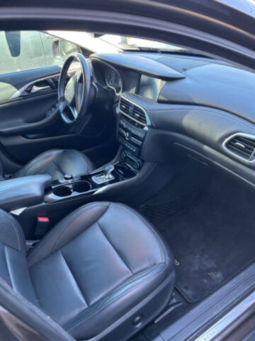 2018 Infiniti QX30 Premium