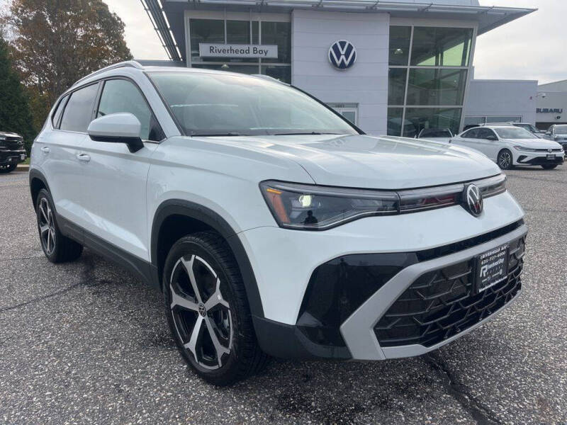 2025 Volkswagen Taos SEL 4Motion