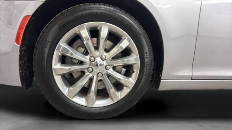 2018 Chrysler 300 Limited