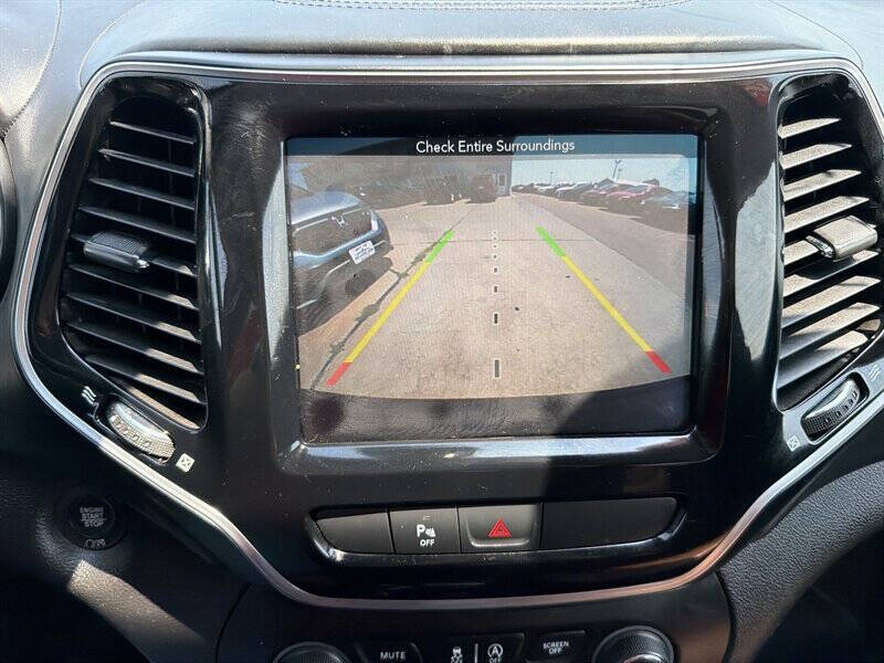 2019 Jeep Cherokee Overland
