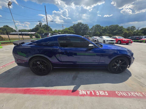 2013 Ford Mustang V6