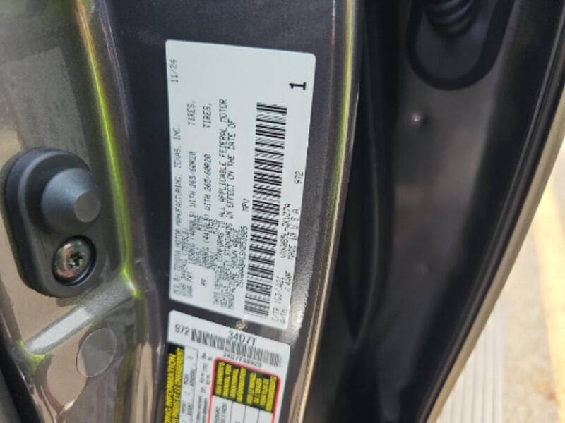 2025 Toyota Sequoia SR5