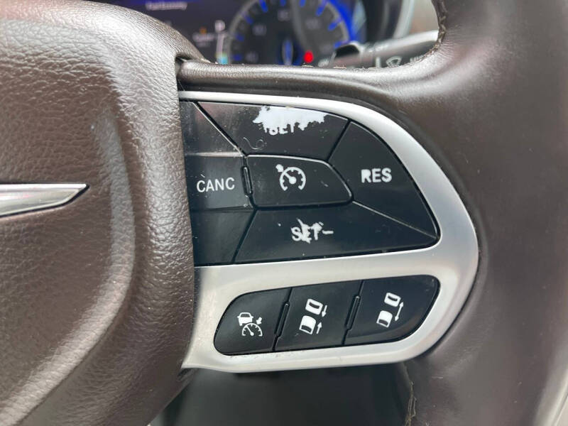 2017 Chrysler Pacifica Touring-L Plus