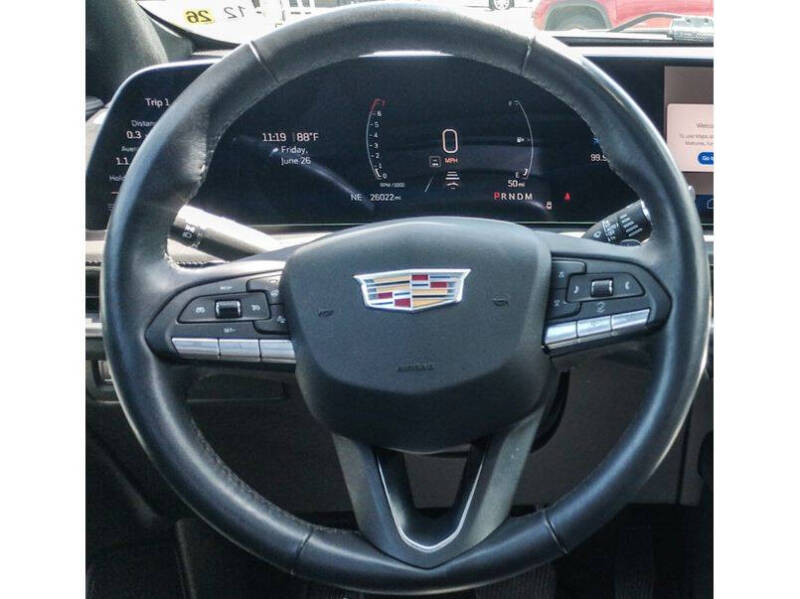 2025 Cadillac XT4 Premium Luxury