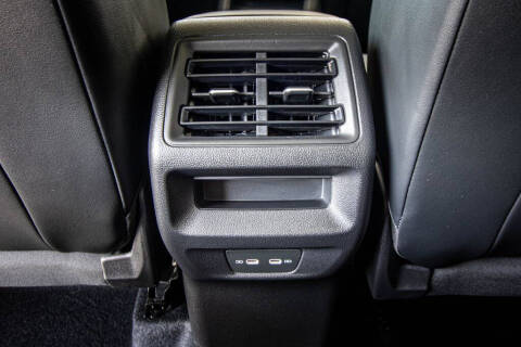 2025 Volkswagen Tiguan SE
