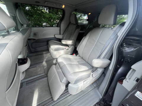 2012 Toyota Sienna XLE 7-Passenger