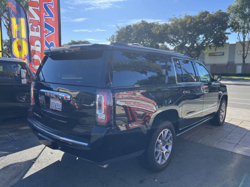 2017 GMC Yukon XL Denali
