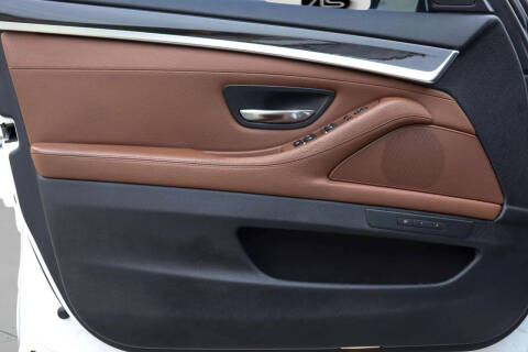 2016 BMW 5 Series 528i