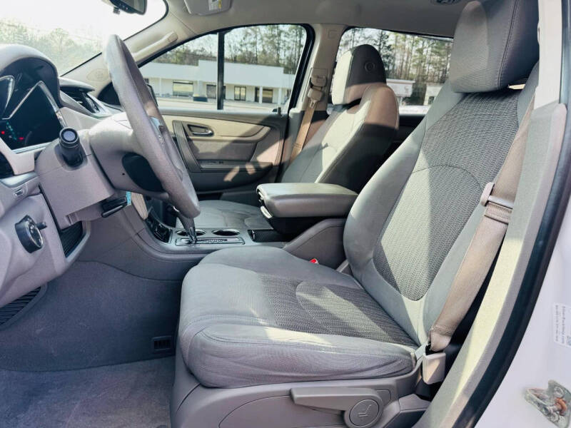 2017 Chevrolet Traverse LS