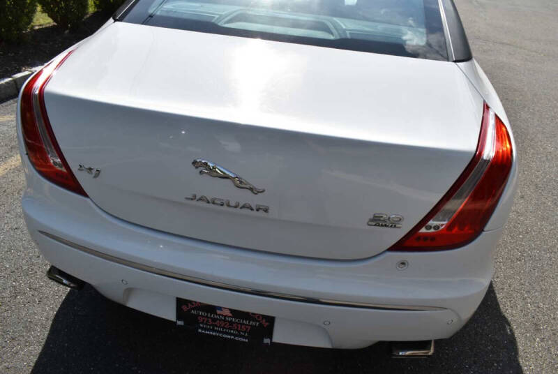 2014 Jaguar XJ