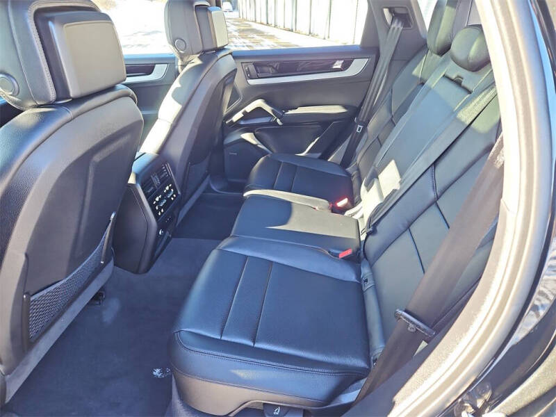 2025 Porsche Cayenne