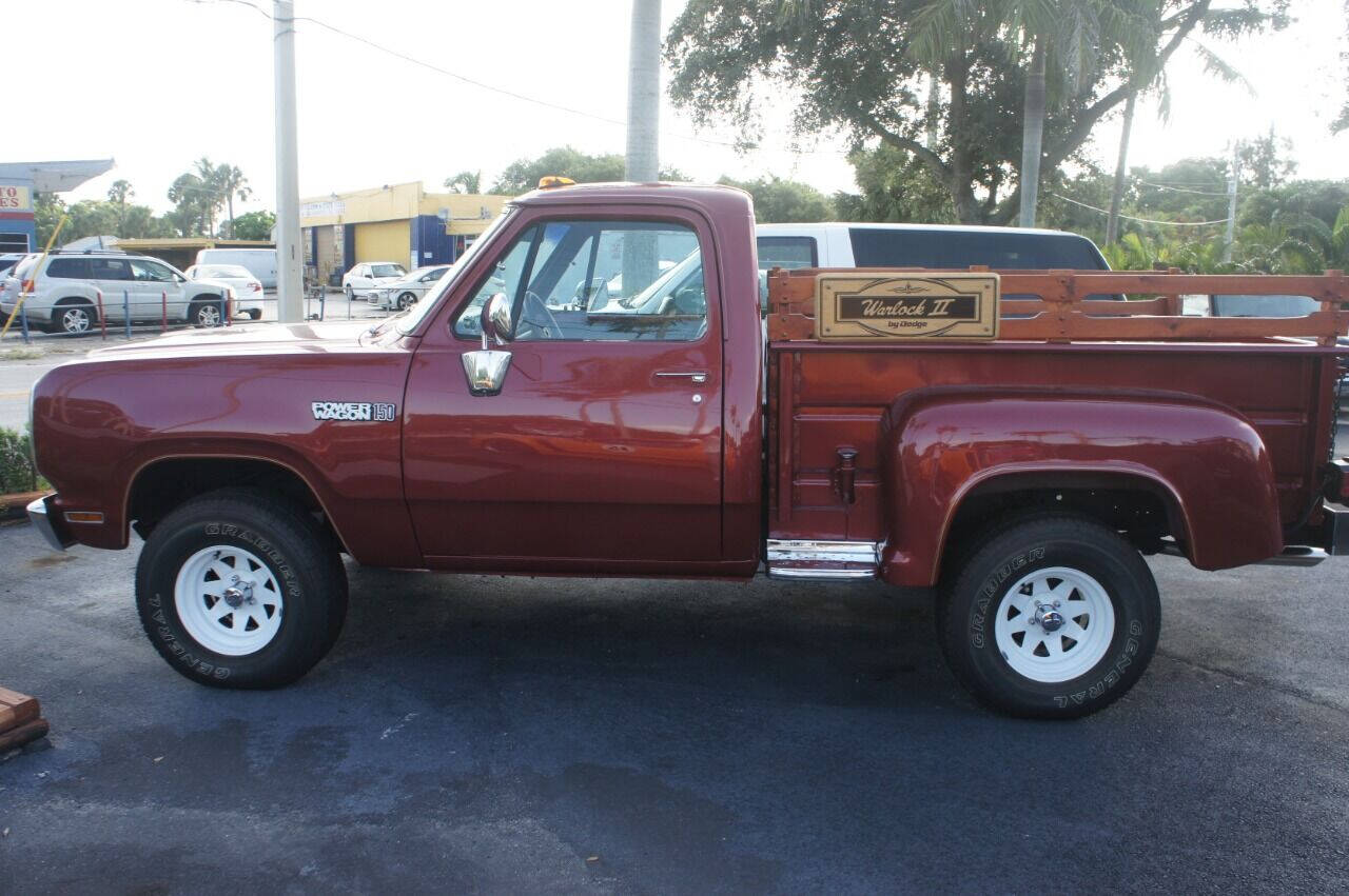 1979 Dodge D100 Pickup 2