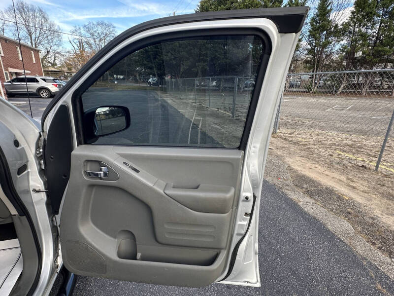 2016 Nissan Frontier SV