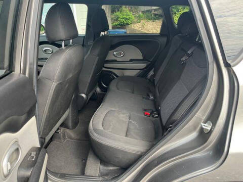 2017 Kia Soul +