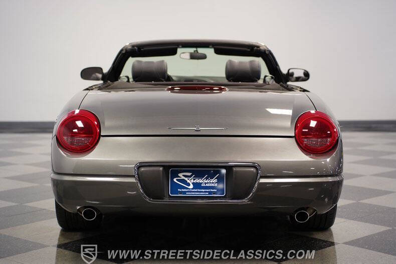 2003 Ford Thunderbird