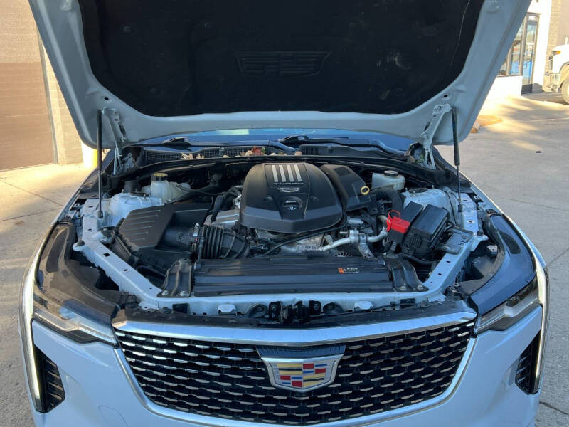 2021 Cadillac CT4 Premium Luxury