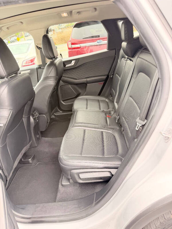 2020 Ford Escape SEL
