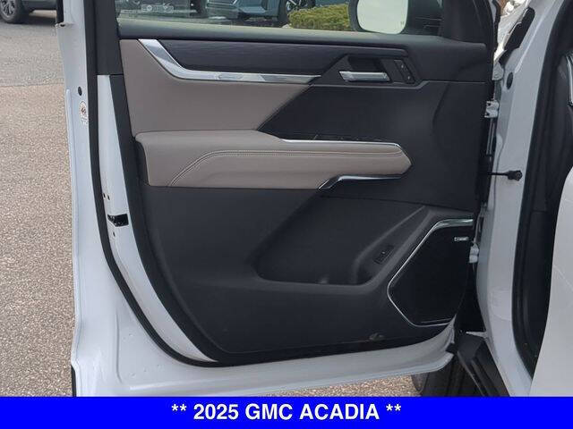 2025 GMC Acadia Elevation