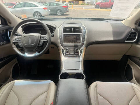 2019 Lincoln Nautilus Reserve