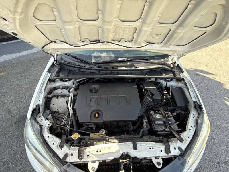 2015 Toyota Corolla LE Plus