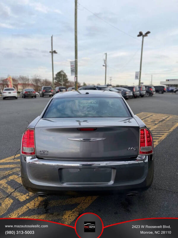 2011 Chrysler 300 C