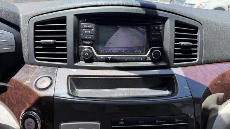 2016 Nissan Quest